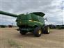 John Deere 2013 S690 Combines