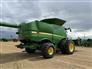 John Deere 2013 S690 Combines