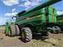 John Deere 2013 S690 Combines