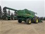 John Deere 2015 S680 Combines