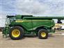 John Deere 2022 X9 1100 Combines