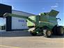 John Deere 2015 S690 Combines