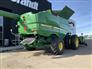 John Deere 2014 S680 Combines