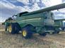 John Deere 2013 S670 Combines
