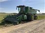 John Deere 2015 S690 Combines
