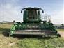John Deere 2015 S690 Combines