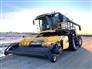 New Holland 2014 CR9090 Combines
