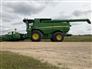John Deere 2012 S680 Combines