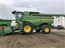 John Deere 2016 S690 Combines