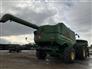 John Deere 2016 S690 Combines