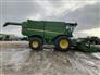 John Deere 2016 S690 Combines