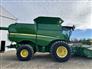 John Deere 2013 S690 Combines