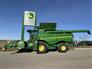 John Deere 2013 S680 Combines