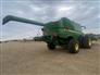 John Deere 2022 S790 Combines
