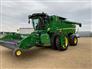 John Deere 2013 S690 Combines