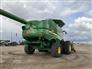 John Deere 2015 S680 Combines