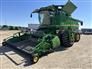 John Deere 2013 S690 Combines