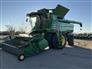 John Deere 2017 S680 Combines