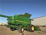 John Deere 2017 S680 Combines