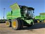 John Deere 2017 S680 Combines