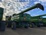 John Deere 2016 S690 Combines