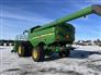 John Deere 2012 S690 Combines