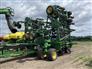 John Deere 2016 1870 Air Seeders / Air Carts