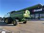 John Deere 2015 S680 Combines