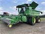 John Deere 2013 S690 Combines