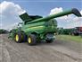 John Deere 2013 S690 Combines