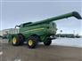 John Deere 2013 S670 Combines