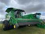 John Deere 2017 S680 Combines