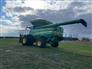 John Deere 2017 S690 Combines