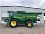 John Deere 2017 S670 Combines
