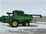 John Deere 2012 S670 Combines
