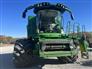 John Deere 2022 S780 Combines