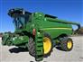 John Deere 2022 S780 Combines