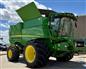 John Deere 2020 S770 Combines