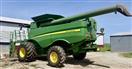 John Deere 2015 S670 Combines