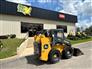 John Deere 2025 318G Skid Steers