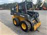John Deere 2023 320G Skid Steers