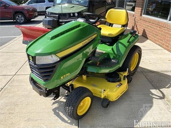 John Deere 2022 X570 - 48