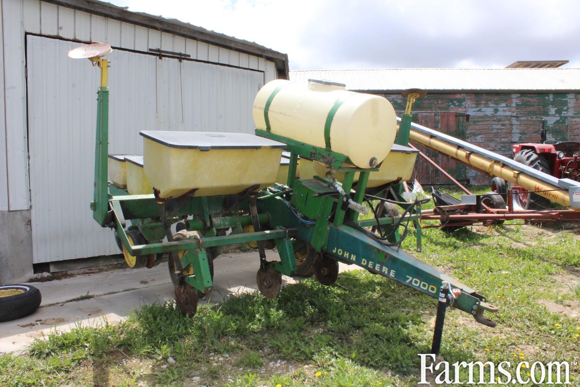 jd-7000-planter-for-sale-farms