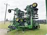 John Deere 2023 P556 W/ 1910 550 TBH Air Seeders / Air Carts