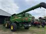 John Deere 2017 S680 Combines