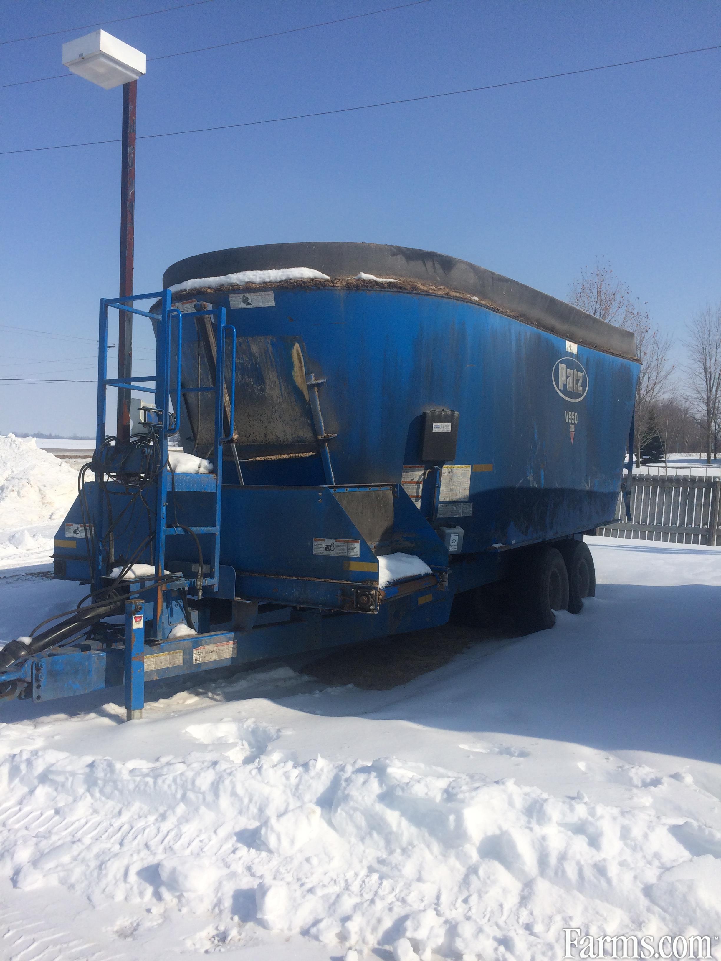 Patz 2009 V950 Feed Grinders / Mixers for Sale