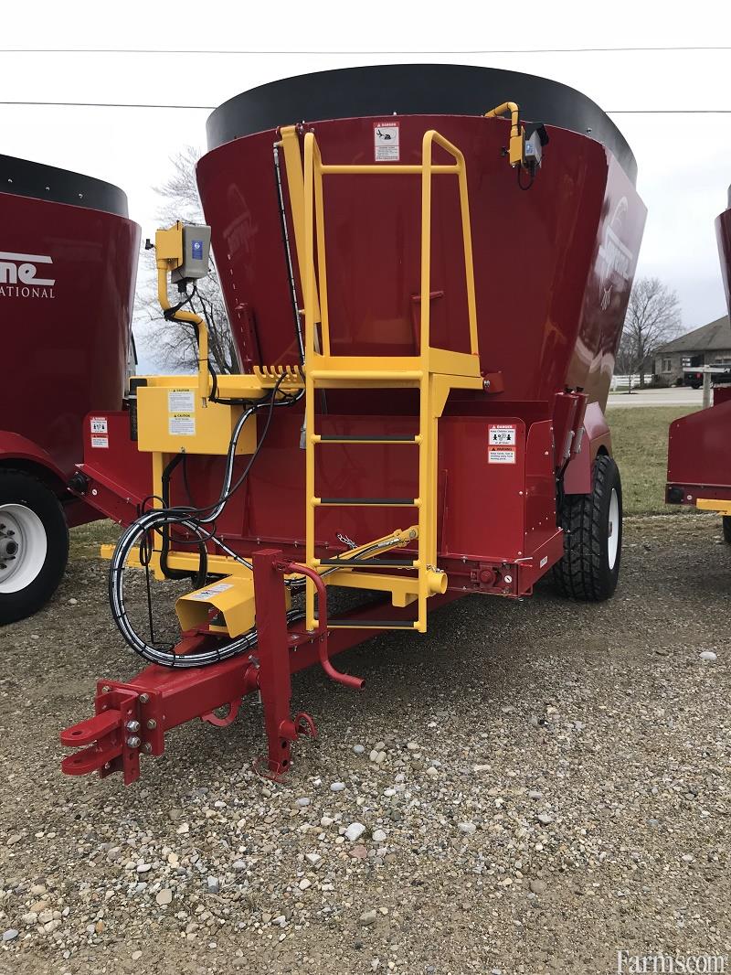 Supreme 2018 700T Feed Grinders / Mixers for Sale