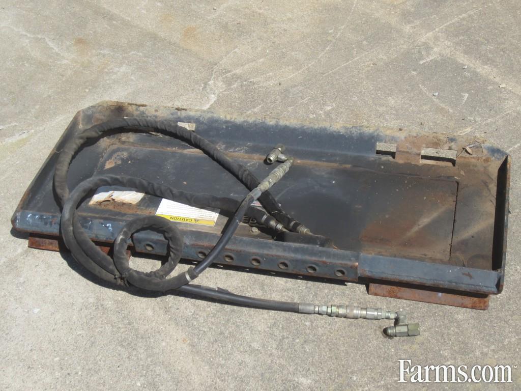 Skid Steer Quick Attach Hydraulic Plate for Sale