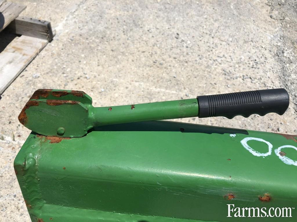 John deere Cat 2 quick hitch for Sale