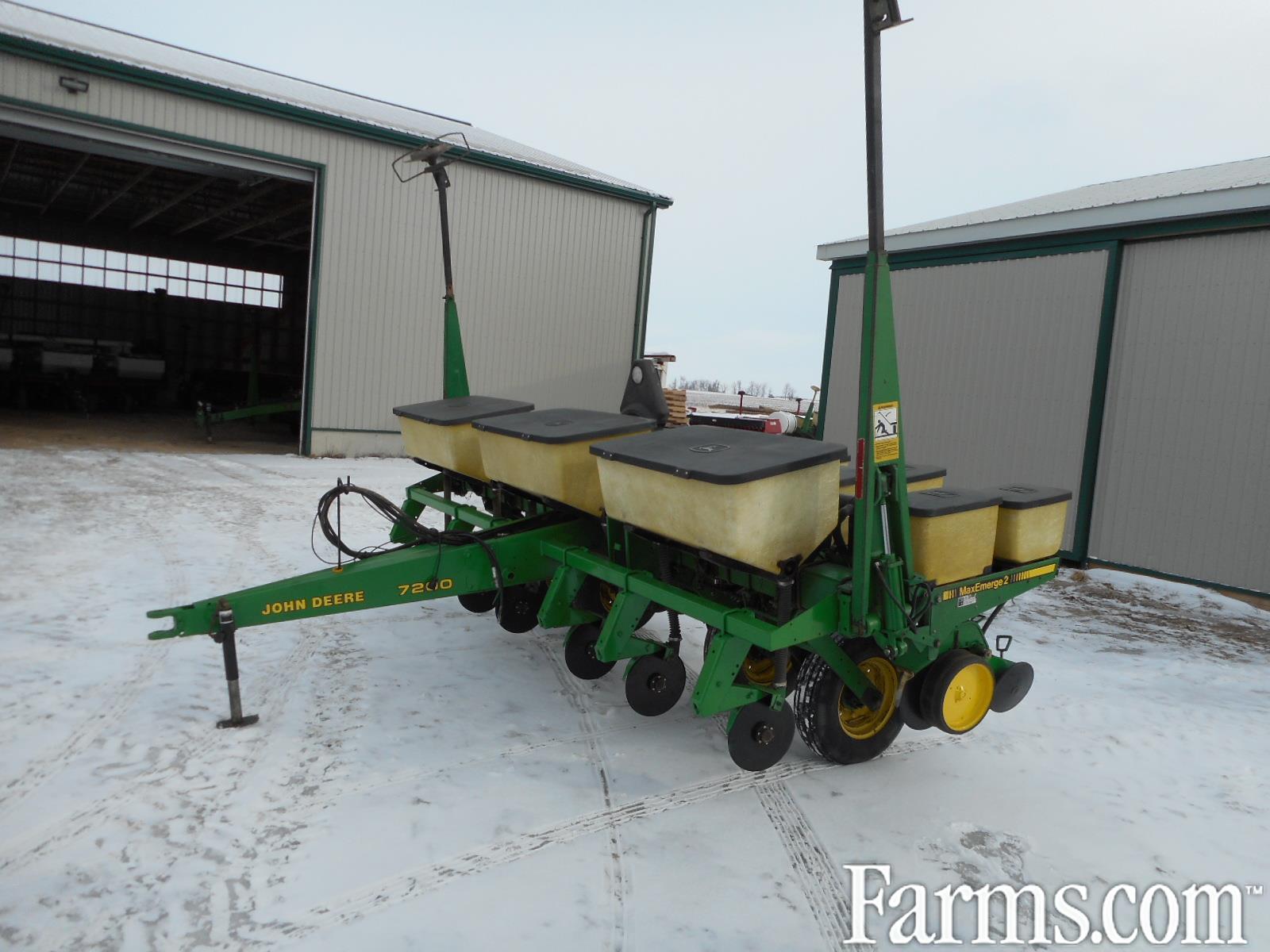 John Deere Planters for Sale